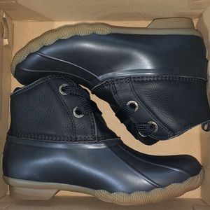 Sperry Saltwater 2-Eye Black size 6.5 women